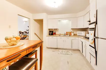 1281 Banbury Road, Mundelein, IL 60060 - Photo 7