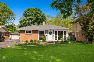 187 N Hampshire Ave, Elmhurst, IL 60126 - Photo 1