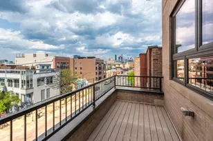 1347 W Grand Ave, Chicago, IL 60642 - Photo 23