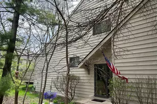 1512 Kirkwood Dr, Geneva, IL 60134 - Photo 3