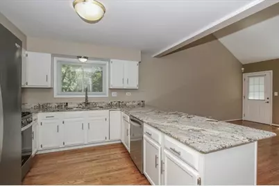 1512 Kirkwood Drive, Geneva, IL 60134 - Photo 9