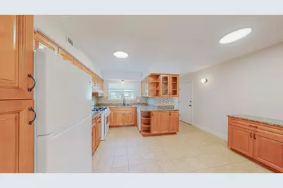 4750 N Elston Avenue #201D, Chicago, IL 60630 - Photo 3