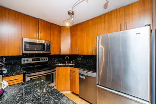 1339 N Dearborn St, Chicago, IL 60610 - Photo 11