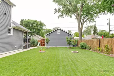 1455 Campbell Avenue, Des Plaines, IL 60016 - Photo 33