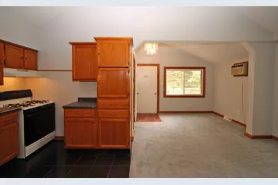 338 E Lakeview Avenue, Round Lake Beach, IL 60073 - Photo 23