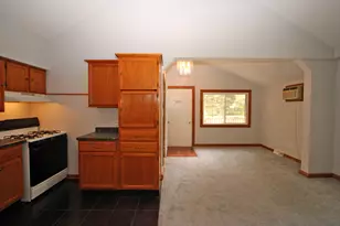 338 E Lakeview Ave, Round Lake Beach, IL 60073 - Photo 23