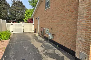 10720 S Lavergne Ave, Oak Lawn, IL 60453 - Photo 37