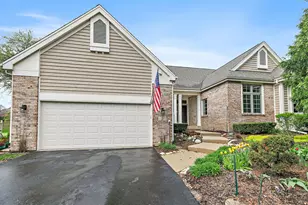 3 Sunvalley Ct, Lake in the Hills, IL 60156 - Photo 1