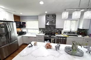 6250 N Kedvale Ave, Chicago, IL 60646 - Photo 7
