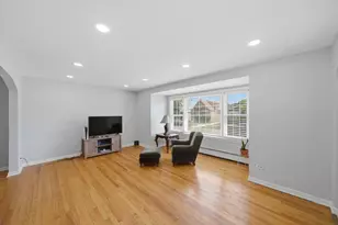 3448 W 73rd St, Chicago, IL 60629 - Photo 5