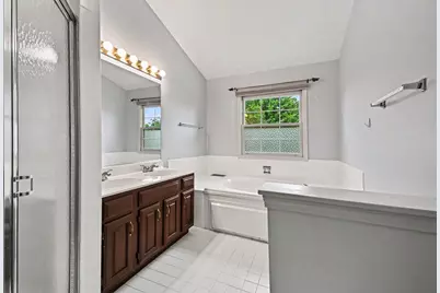 865 Warwick Lane SE, Lake Zurich, IL 60047 - Photo 17
