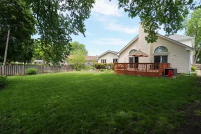 200 Navajo Trail, Buffalo Grove, IL 60089 - Photo 31