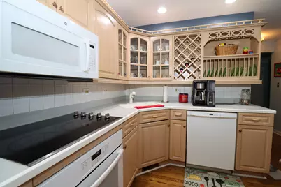 200 Navajo Trail, Buffalo Grove, IL 60089 - Photo 11