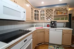 200 Navajo Trail, Buffalo Grove, IL 60089 - Photo 11