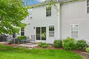 524 Jennifer Cir, Mundelein, IL 60060 - Photo 5