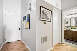 2654 W Medill Ave, Chicago, IL 60647 - Photo 23