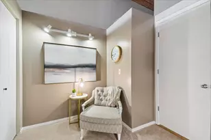 2654 W Medill Ave, Chicago, IL 60647 - Photo 21