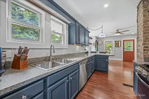14 N Huffman St, Naperville, IL 60540 - Photo 31