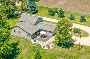 8899 McDougall Rd, Rockford, IL 61101 - Photo 37