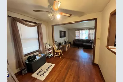 10939 S Avenue F, Chicago, IL 60617 - Photo 13