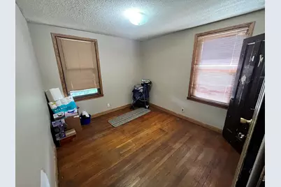 10939 S Avenue F, Chicago, IL 60617 - Photo 7