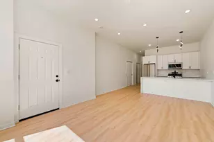 538 N Trumbull Ave, Chicago, IL 60624 - Photo 5