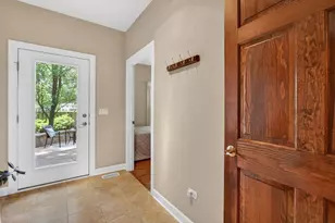 1045 Magnolia Ln, Naperville, IL 60540 - Photo 29