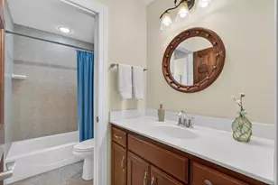 1045 Magnolia Ln, Naperville, IL 60540 - Photo 45