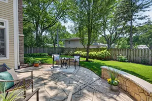 1045 Magnolia Ln, Naperville, IL 60540 - Photo 89