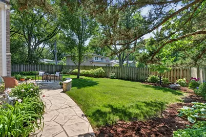 1045 Magnolia Lane, Naperville, IL 60540 - Photo 91