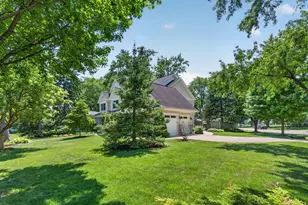 1045 Magnolia Ln, Naperville, IL 60540 - Photo 85