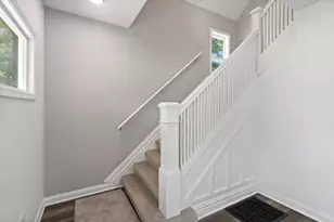 1213 Elgin Ave, Joliet, IL 60432 - Photo 5