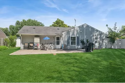 854 Sunrise Place, Roselle, IL 60172 - Photo 19