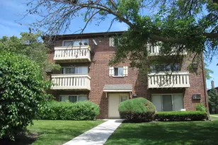 1077 Dickens Way, Schaumburg, IL 60193 - Photo 1