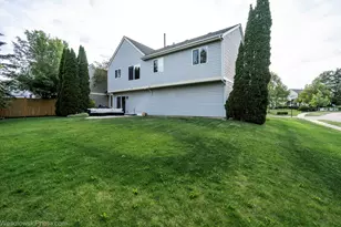 1 Coventry Ct, South Elgin, IL 60177 - Photo 19