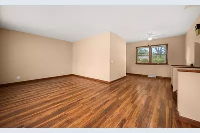 418 Barbara Street, Mount Morris, IL 61054 - Photo 5