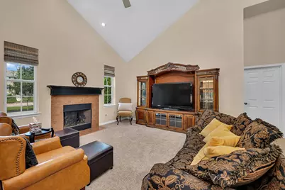 819 Canton Drive, Oswego, IL 60543 - Photo 15