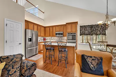 819 Canton Drive, Oswego, IL 60543 - Photo 7