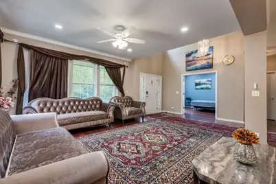 7421 Prescott Lane, Gurnee, IL 60031 - Photo 5