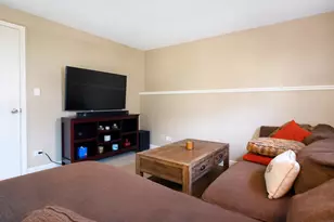 2443 Courtyard Cir, Aurora, IL 60506 - Photo 29