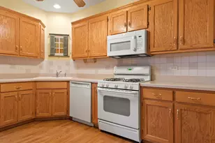 10802 Canterbury Dr, Mokena, IL 60448 - Photo 7