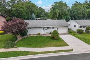 218 N Coolidge St, Normal, IL 61761 - Photo 3