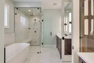1910 W Fletcher St, Chicago, IL 60657 - Photo 25