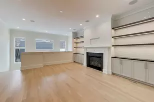 1910 W Fletcher St, Chicago, IL 60657 - Photo 13