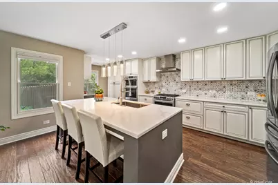 28W140 Mack Road, Wheaton, IL 60189 - Photo 9