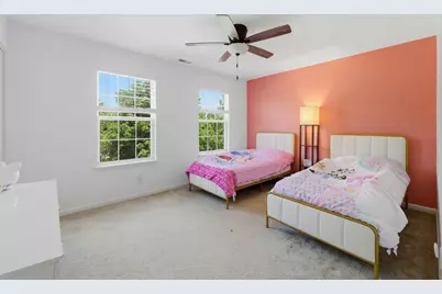 803 W Courtland Street, Mundelein, IL 60060 - Photo 11