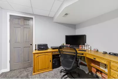 803 W Courtland Street, Mundelein, IL 60060 - Photo 21