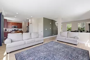 803 W Courtland St, Mundelein, IL 60060 - Photo 5