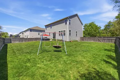 803 W Courtland Street, Mundelein, IL 60060 - Photo 23