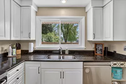 249 Hickory Lane, Antioch, IL 60002 - Photo 13
